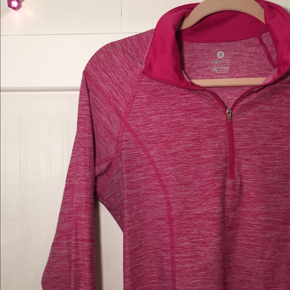 Athletic sweatshirt